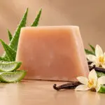Σαπούνι με ζεόλιθο MED®, αλόη και τροπική βανίλια - Ενυδάτωση της επιδερμίδας και ευεξία